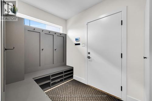 1976 Lenester Avenue, Ottawa, ON - Indoor Photo Showing Other Room