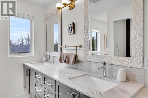1976 Lenester Avenue, Ottawa, ON - Indoor Photo Showing Bathroom