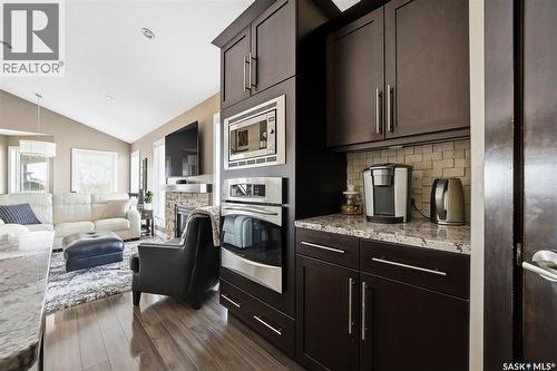 4127 Cumberland Road E, Regina, SK - Indoor Photo Showing Kitchen