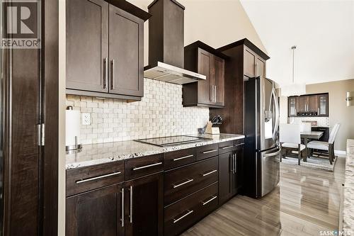 4127 Cumberland Road E, Regina, SK - Indoor Photo Showing Kitchen With Stainless Steel Kitchen With Upgraded Kitchen