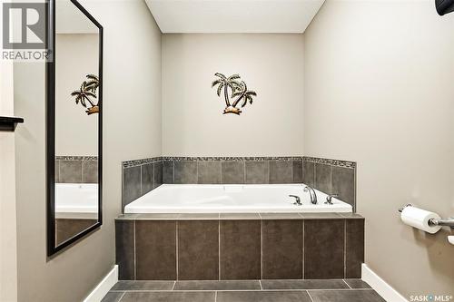 4127 Cumberland Road E, Regina, SK - Indoor Photo Showing Bathroom