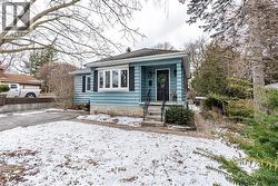 69 LOWREY Avenue N  Cambridge, ON N1R 5A4