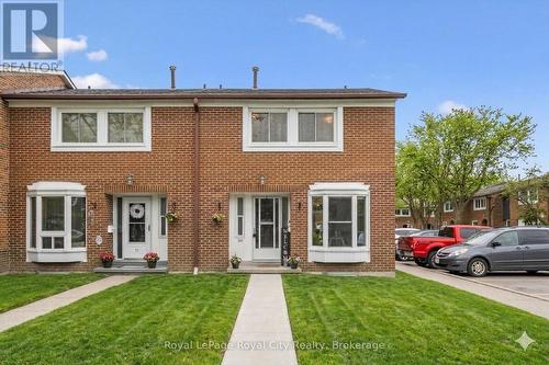 30 - 121 BAGOT STREET  Guelph (Junction/Onward Willow), ON N1H 5T8