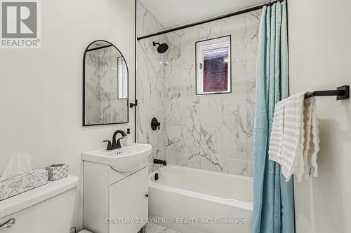 50 Brighton Avenue, Ottawa, ON - Indoor Photo Showing Bathroom