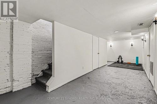 50 Brighton Avenue, Ottawa, ON - Indoor Photo Showing Other Room