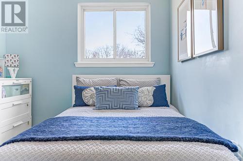 76 Bowman Way, Markham, ON - Indoor Photo Showing Bedroom