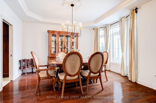 17 Mcnutt Street, Brampton, ON - Indoor Photo Showing Dining Room