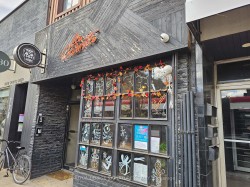 780 Queen Street EToronto, ON M4M 1H4