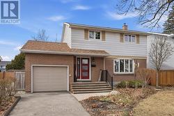 1298 WOODSIDE DRIVE  Ottawa, ON K2C 2G9