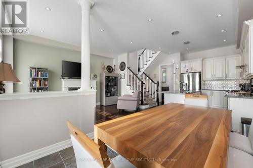 45 Robert Berry Crescent, King, ON - Indoor Photo Showing Kitchen With Upgraded Kitchen
