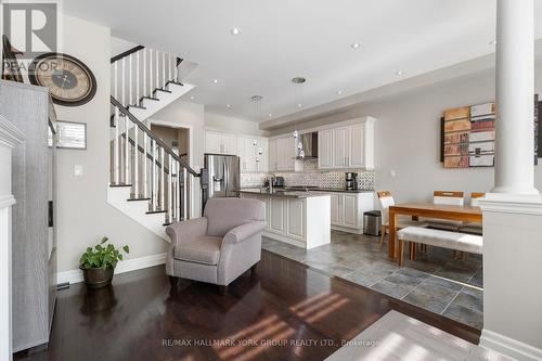 45 Robert Berry Crescent, King, ON - Indoor Photo Showing Living Room