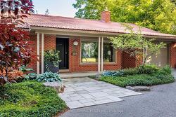 238 MILL STREET Richmond Hill, ON L4C 4B3