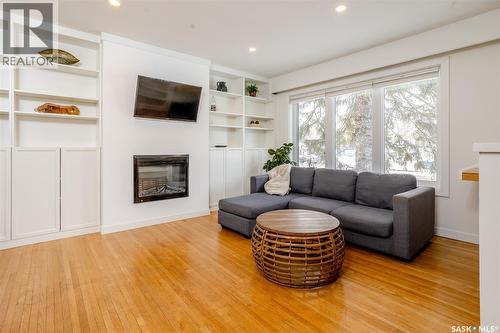 1701 Preston Avenue S, Saskatoon, SK - Indoor Photo Showing Living Room With Fireplace
