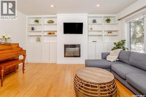 1701 Preston Avenue S, Saskatoon, SK - Indoor Photo Showing Living Room With Fireplace