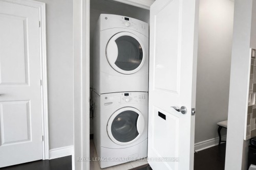 2704-16 Brookers Lane, Toronto, ON - Indoor Photo Showing Laundry Room