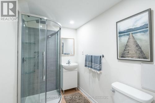 99 Baker Street, Thorold, ON - Indoor Photo Showing Bathroom