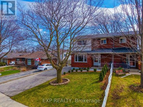 217 ST ANDREWS DRIVE  Hamilton, ON L8K 5K2