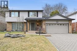 62 TERRACE Drive Dundas, ON L9H 3X2