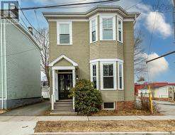 1538 Lemarchant Street  Halifax, NS B3H 3R1