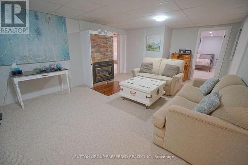 7 Metamora Crescent, London North (North J), ON - Indoor With Fireplace