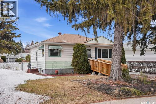 2204 York Avenue, Saskatoon, SK - Outdoor
