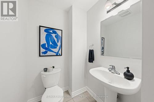 498 Leboutillier Avenue, Ottawa, ON - Indoor Photo Showing Bathroom