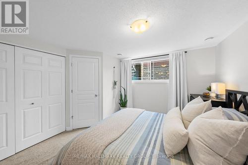 498 Leboutillier Avenue, Ottawa, ON - Indoor Photo Showing Bedroom