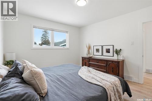 48 Bell Crescent, Saskatoon, SK - Indoor Photo Showing Bedroom