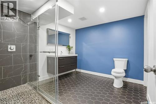 48 Bell Crescent, Saskatoon, SK - Indoor Photo Showing Bathroom