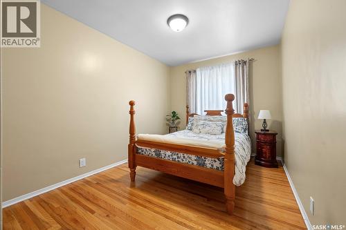 132 Mcnab Crescent, Regina, SK - Indoor Photo Showing Bedroom