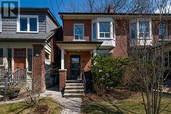 601 BERESFORD AVENUE Toronto, ON M6S 3C2