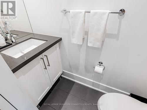 Th132 - 39 Queens Quay E, Toronto, ON - Indoor Photo Showing Bathroom