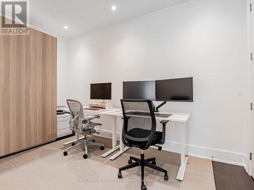 Th132 - 39 Queens Quay E, Toronto, ON - Indoor Photo Showing Office