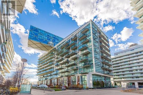 Th132 - 39 Queens Quay E, Toronto, ON - Outdoor