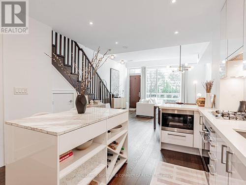 Th132 - 39 Queens Quay E, Toronto, ON - Indoor Photo Showing Kitchen With Upgraded Kitchen