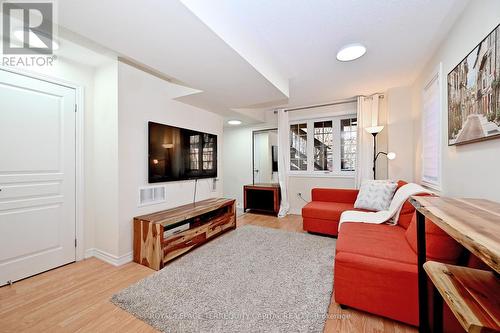 77 Benjamin Hood Crescent, Vaughan, ON - Indoor