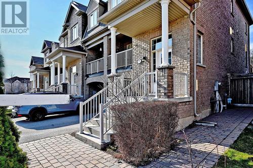 77 Benjamin Hood Crescent, Vaughan, ON - Outdoor