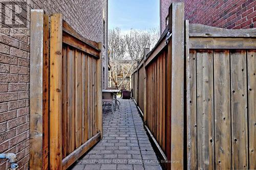 77 Benjamin Hood Crescent, Vaughan, ON - Outdoor