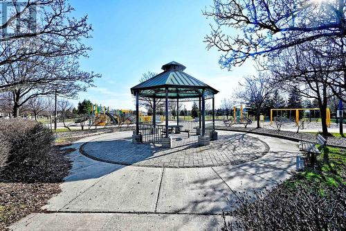 77 Benjamin Hood Crescent, Vaughan, ON - Outdoor