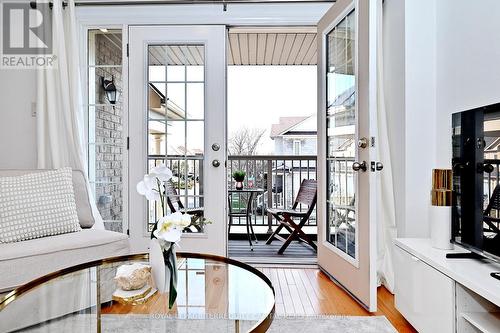 77 Benjamin Hood Crescent, Vaughan, ON - Indoor