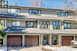 60 Point Drive NW  Calgary, AB T3B 5B3