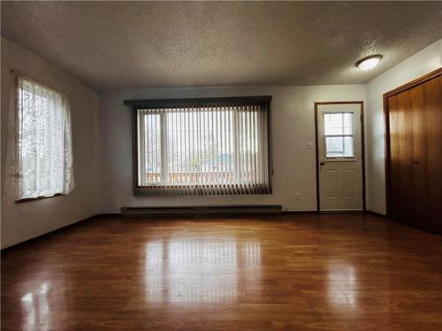 16 Veterans Avenue, Waskada, MB - Indoor Photo Showing Other Room