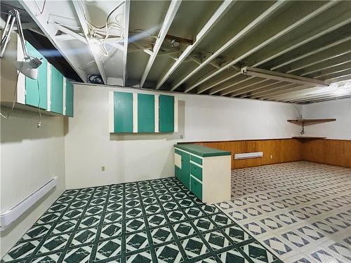 16 Veterans Avenue, Waskada, MB - Indoor