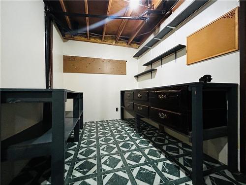 16 Veterans Avenue, Waskada, MB - Indoor
