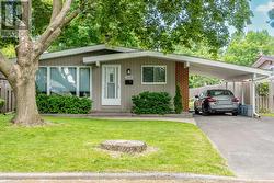 1989 MICHIGAN AVENUE  Ottawa, ON K1H 6Y1