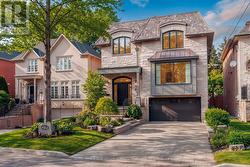 482 CRANBROOKE AVENUE Toronto, ON M5M 1N7