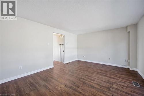 252 The Country Way, Kitchener, ON - Indoor Photo Showing Other Room