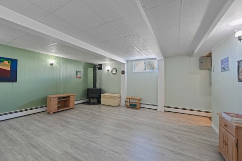 Salle familiale - 302 Rue Ste-Thérèse, Saint-Jean-Sur-Richelieu, QC - Indoor Photo Showing Other Room