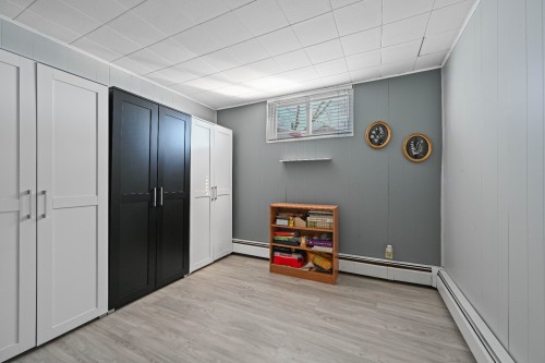 Chambre à coucher - 302 Rue Ste-Thérèse, Saint-Jean-Sur-Richelieu, QC - Indoor Photo Showing Other Room