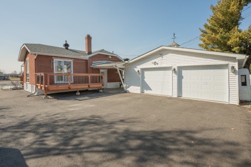 Face arrière - 302 Rue Ste-Thérèse, Saint-Jean-Sur-Richelieu, QC - Outdoor With Deck Patio Veranda